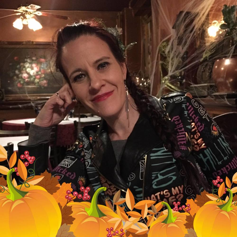 Meet your Posher, Lisa